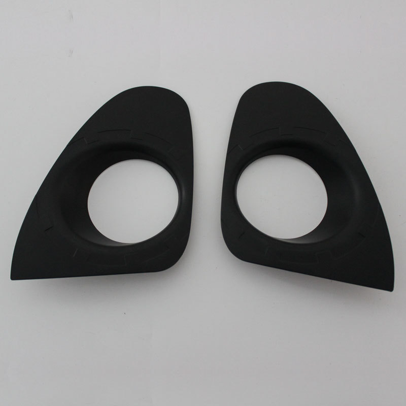FORTUNER 15 FRONT FOG LIGHT COVER