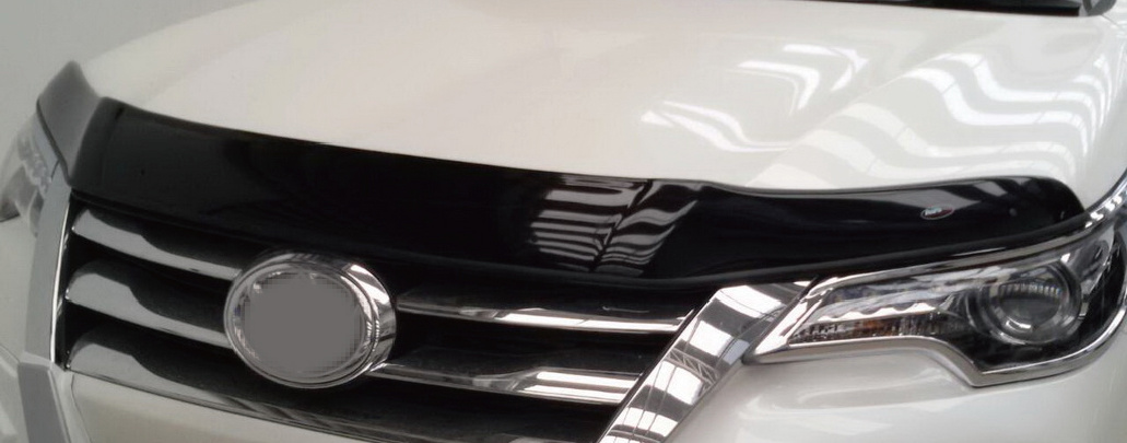 FORTUNER 15 BONNET GUARD