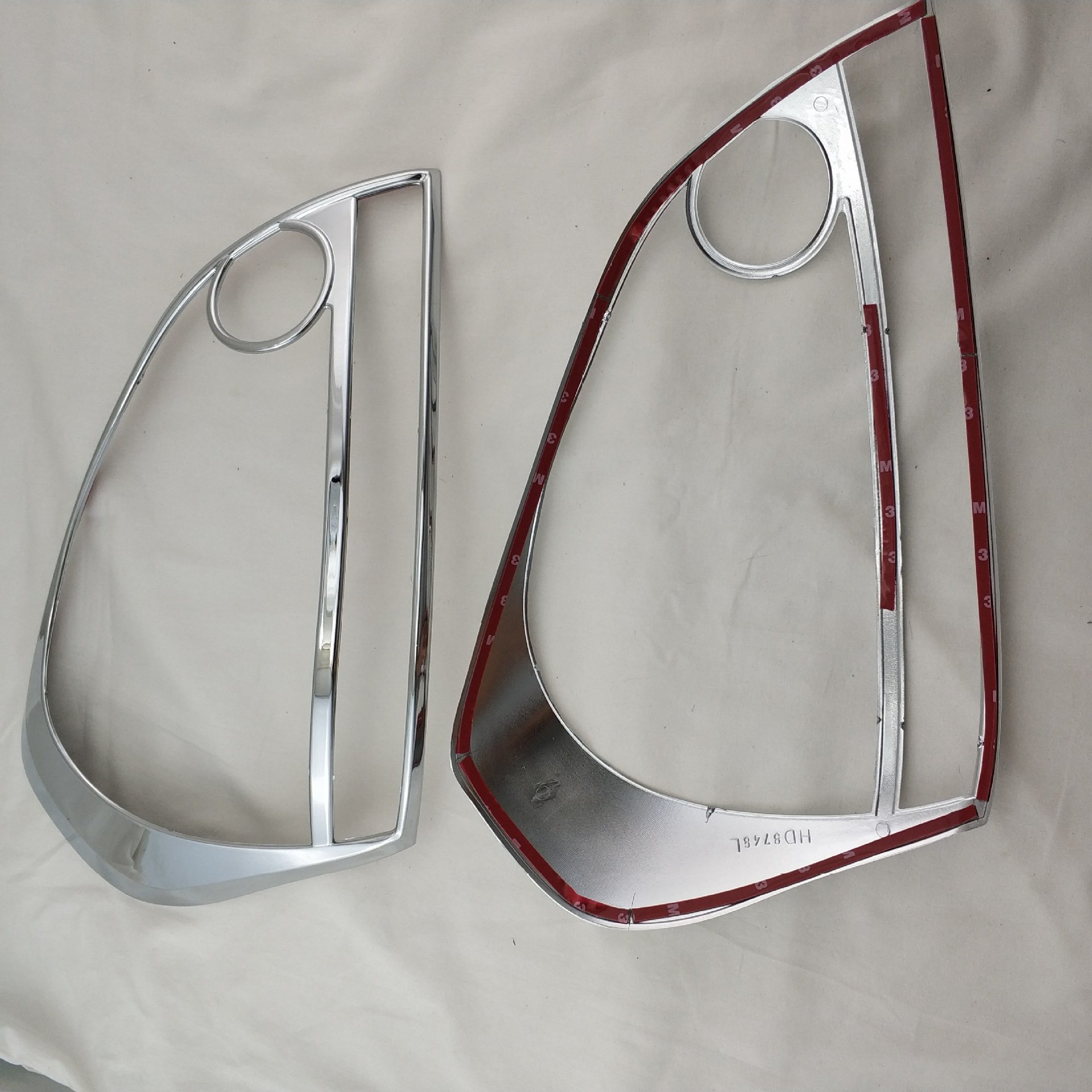 TUCSON 2008 CHROME HEAD LIGHT COVER