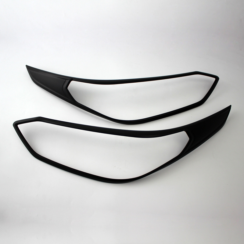YARIS 18 HEAD LIGHT COVER