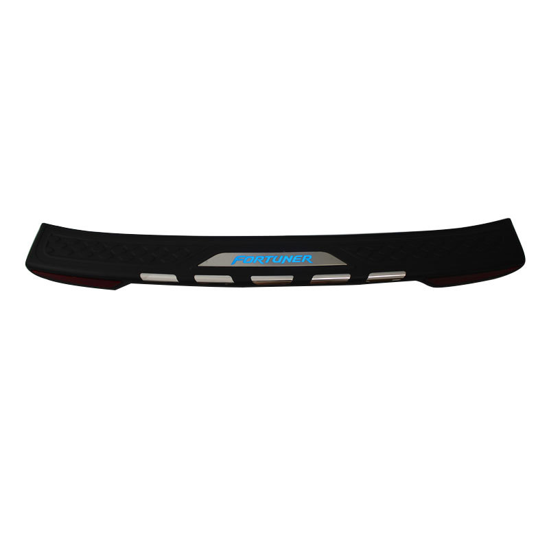 FORTUNER 12 REAR STEP COVER