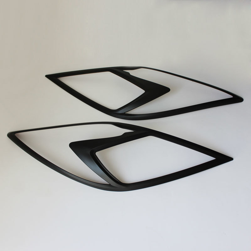 BT-50 12 HEAD LIGHT COVER