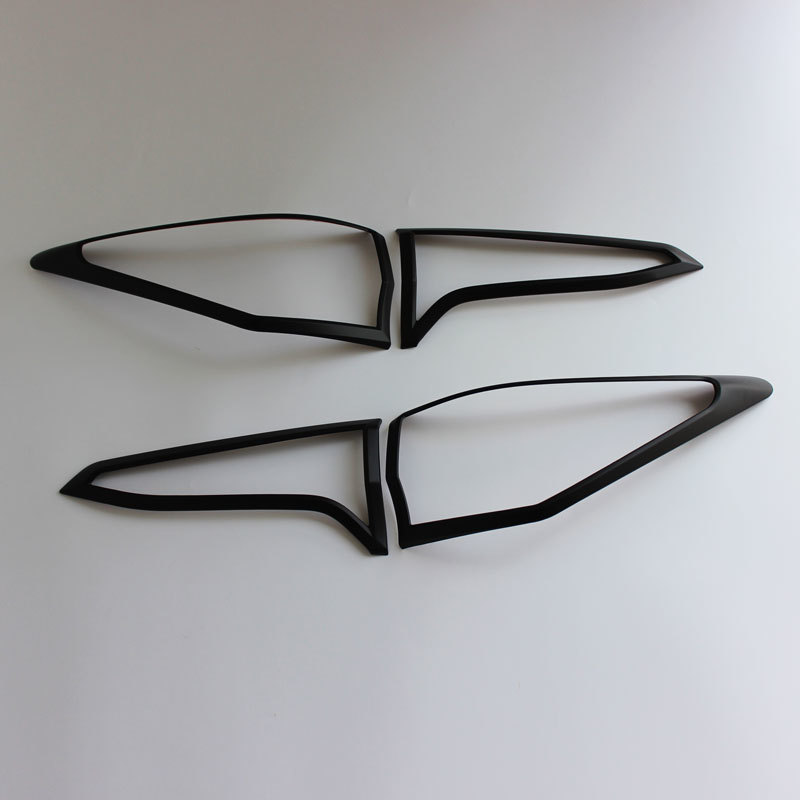 FORTUNER 15 TAIL LIGHT COVER