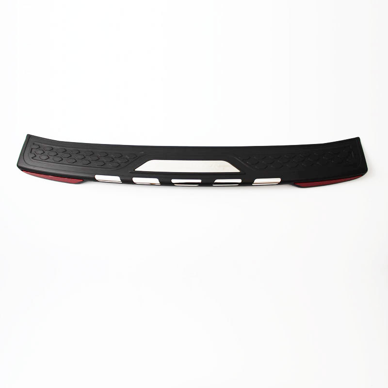 FORTUNER 12 REAR STEP COVER