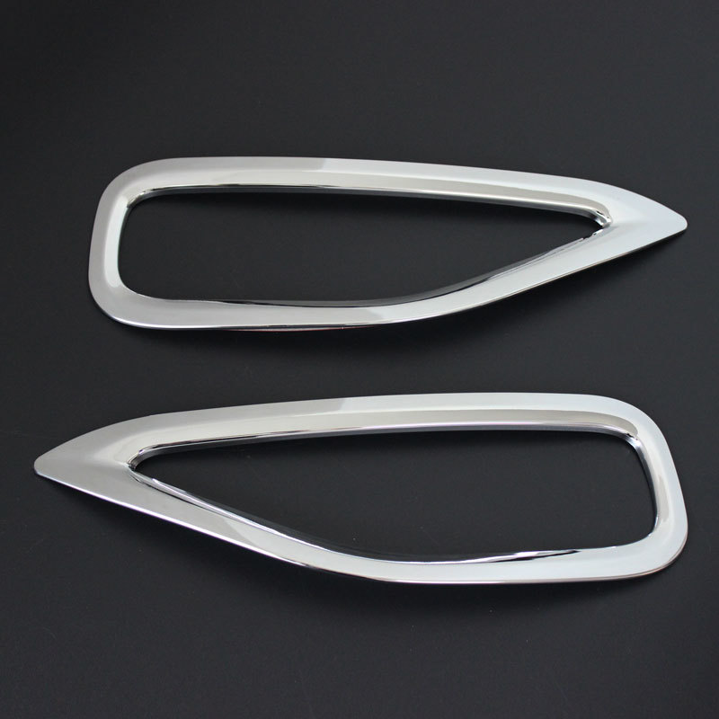 FORTUNER 15 REAR FOG LIGHT COVER