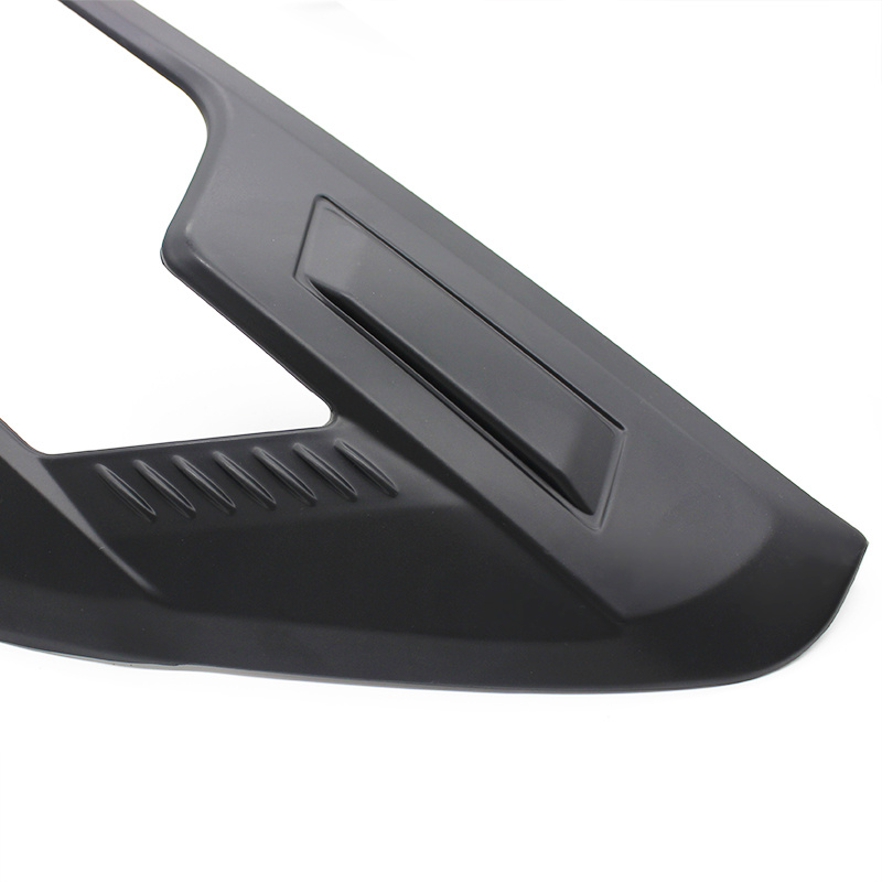 HILUX 2021 4x2 BLACK HEAD LIGHT COVER