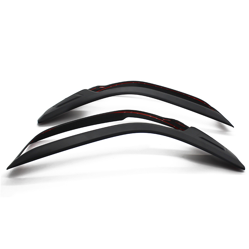 HILUX 2021 4x2 BLACK HEAD LIGHT COVER