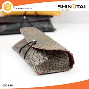 Soft Snak Pattern PU Belt Glasses Case