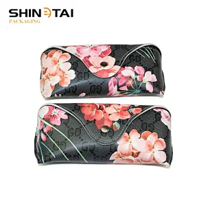 Black Background With Red Flower Printed Pu Leather Eye Glasses Case