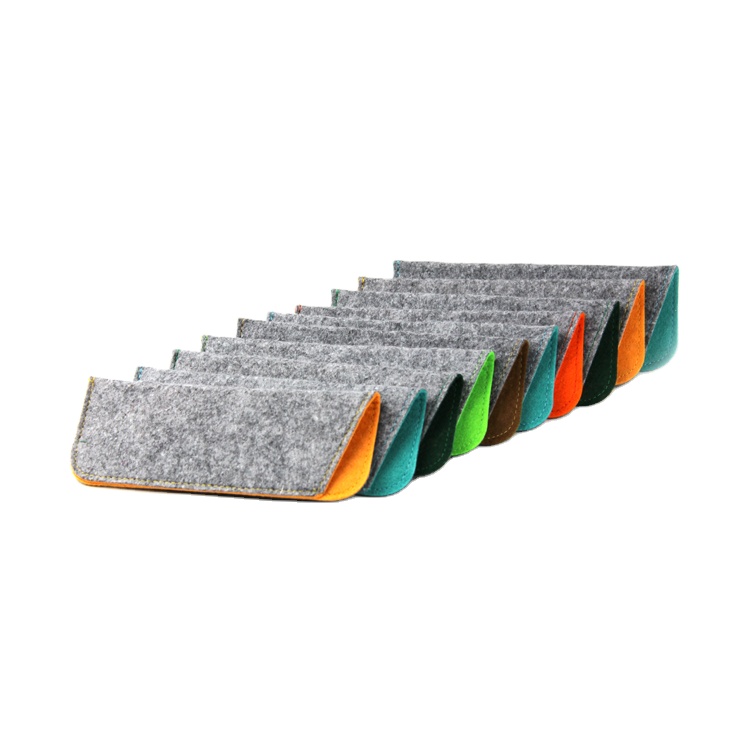 soft Glasses Felt Pouch