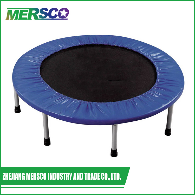 Double spring clearance trampoline