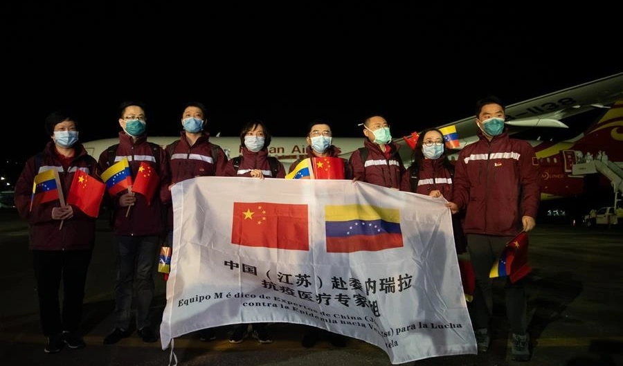 الصين ترسل فريقا طبيا إلى فنزويلا