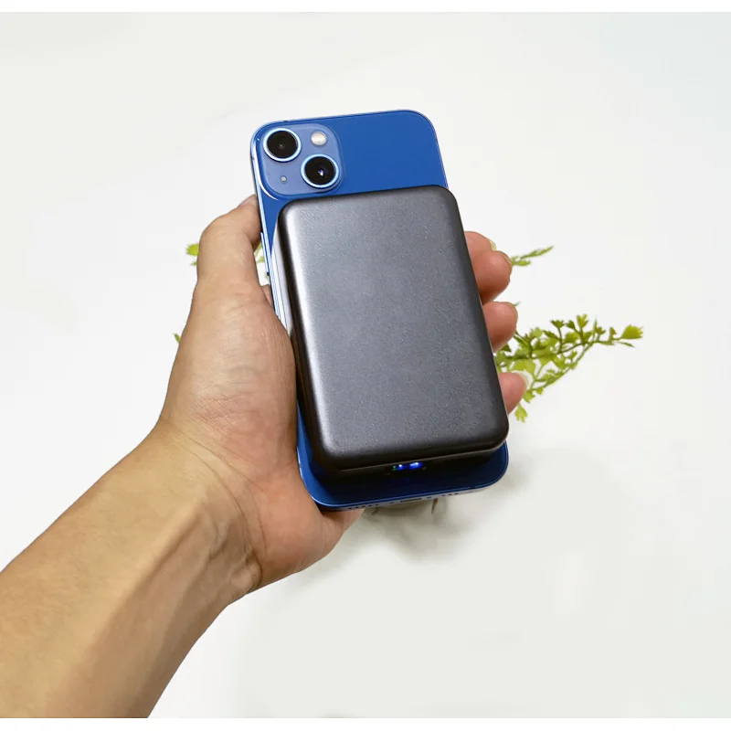 10000mAh Magnetic quick charge PD Wireless Power Bank