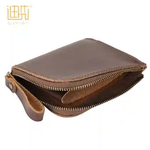 cartera con cadena