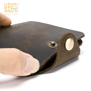 Premium foldable short male purses carbon money card hand buckle wallet