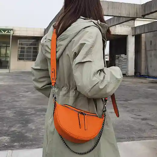 stitching messenger bag