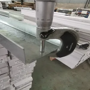 Perfiles metálicos de paredes secas