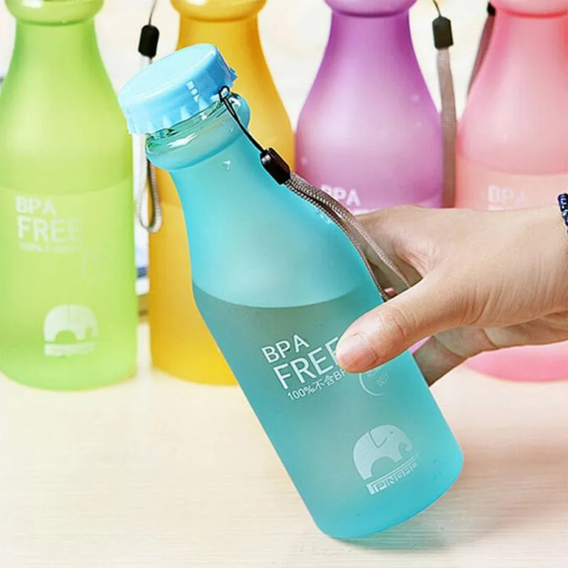 La botella de agua europea colorida más nueva de la coctelera del deporte