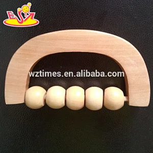 Wholesale special wooden mini roller massager used to relieve body soreness W02A114