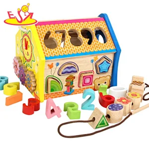 2020 Top sale educational wooden busy box for kids W12D216