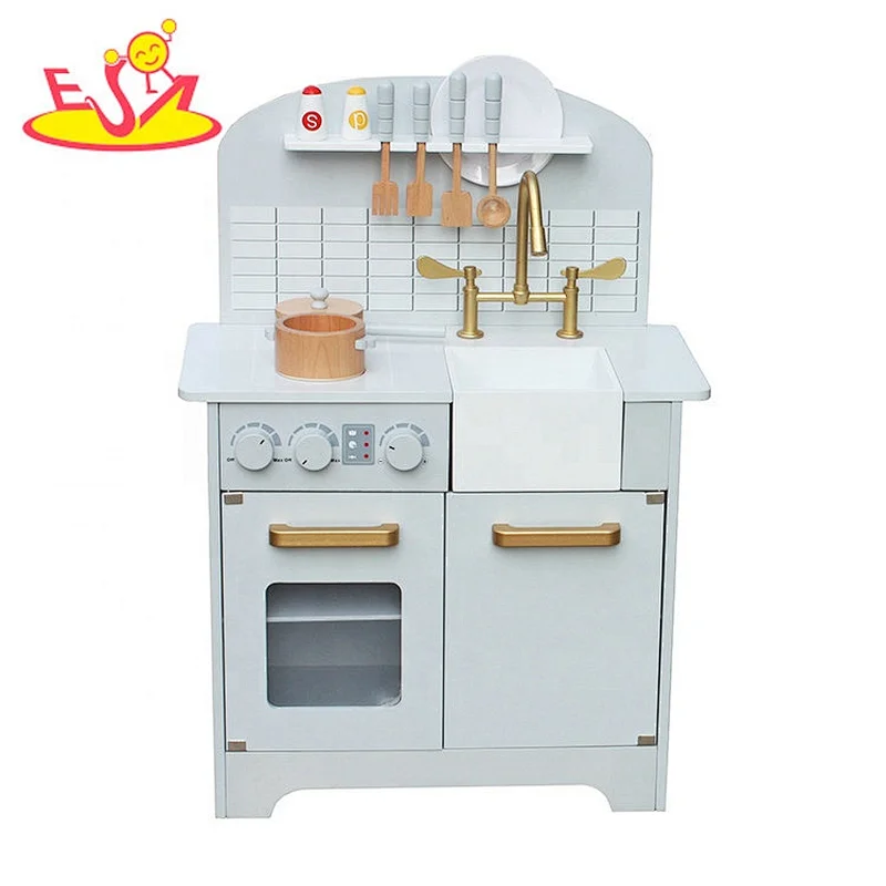 2020 New arrived boys wooden toy kitchen set with electronic stove W10C528