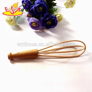 2018 wholesale top sale kids wooden egg beater W02B026