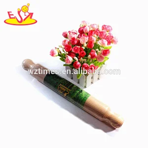 2018 hottest top sale green wooden rolling pin W02B030