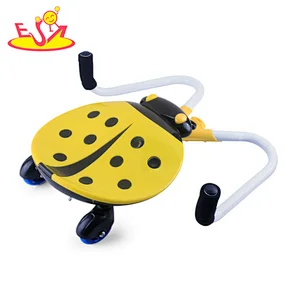Wholesale cute ladybug shape twist car wooden indoor walker for children W16A041C