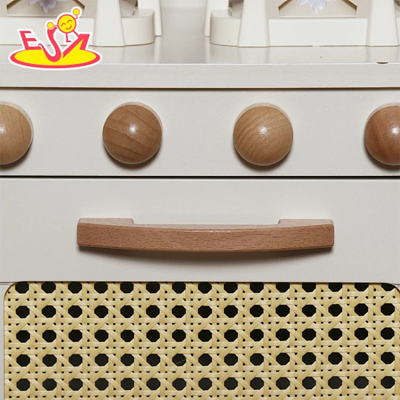 2023 New Upgrade stove wooden kids kitchen toy with realistic light and sound W10C601C