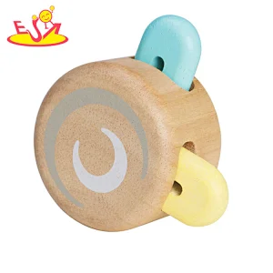 High Quality Educational Crawling Training Wooden Roller Toy For Baby W07K024