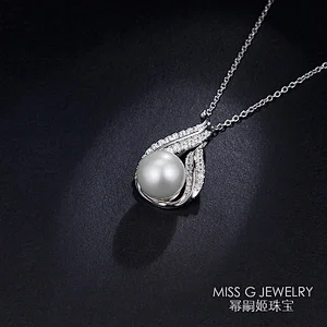 Manufacturer direct wholesale 925 silver jewelry necklace female pearl inlaid zircon Fashion Pendant Jewelry customization agent
