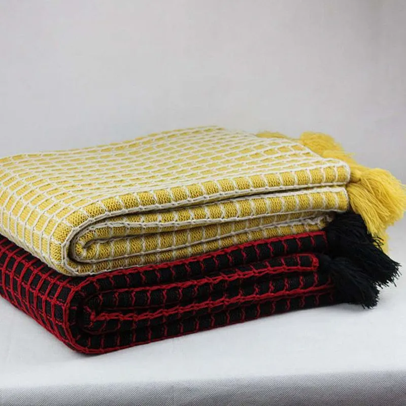 100% Acrylic Jacquard Check Knitted Throw with Tassels