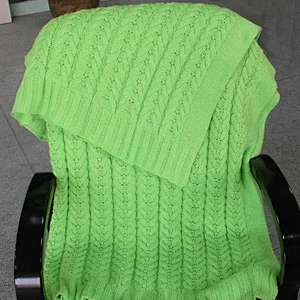 100% Acrylic Super Soft Cable Knit Throw