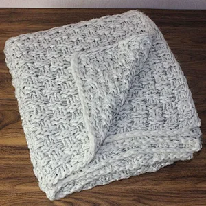 100% Acrylic Super Chunky Sliver Knitted Throw