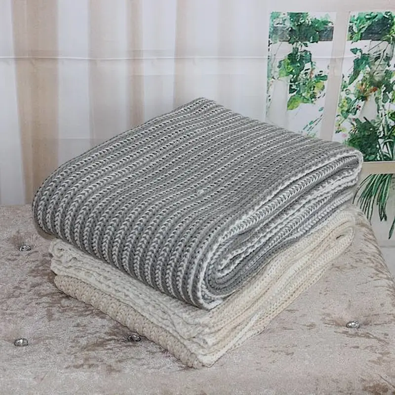 100% Acrylic Sofa Decorative Chunky Stripe  Knitted Throw