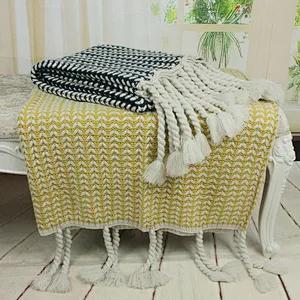 3D 100% Acrylic Sofa Decorative Soft  Knitted Throw With Fringes