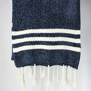 100% Acrylic Super Soft Knitted Chunky Fringed Throw