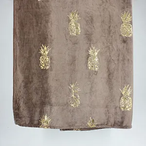 100% Polyester Pineapple Gold Printing Cheap Fleece Blanket