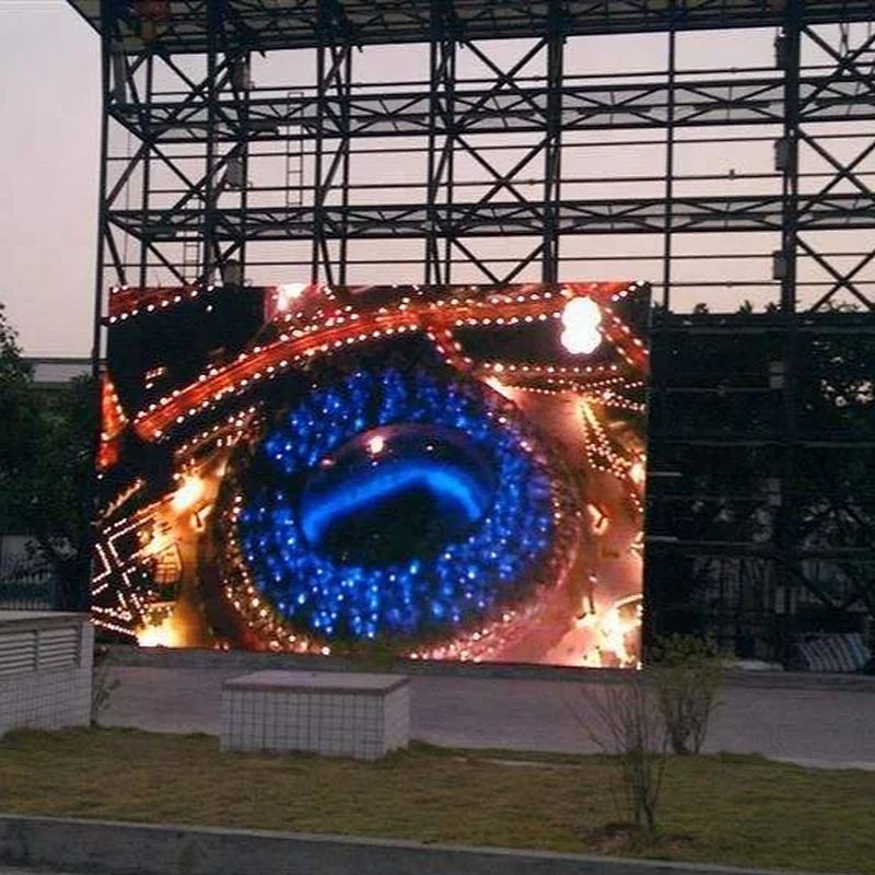 52x52dots P4.81 Outdoor LED Displays Digital Advertising With Die cast Al Cabinet
