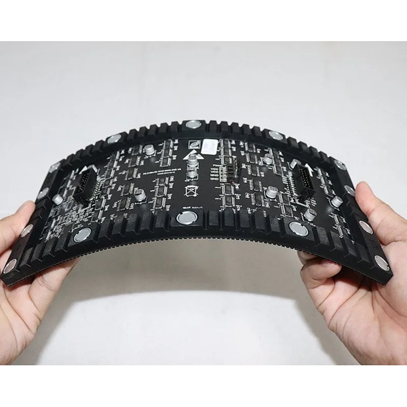 Flexible soft 360 degree P2/P2.5 indoor led module HD P2 flexible curve led video wall display module