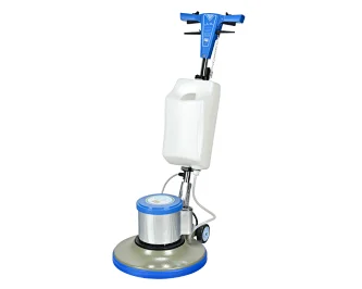 Carpet cleaning machine