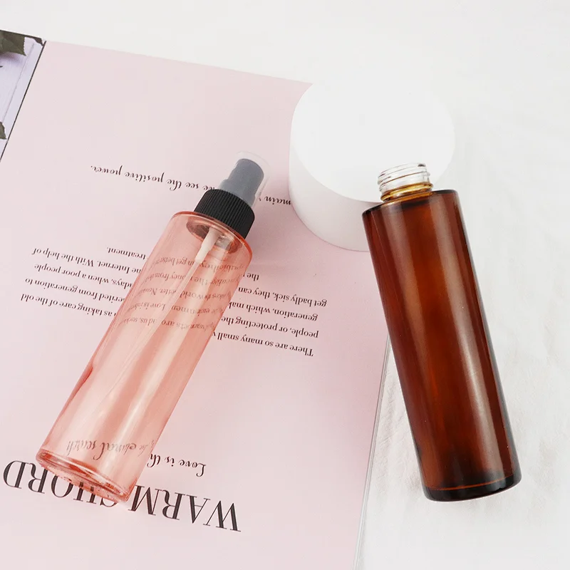 Low MOQ 120ml Clear Amber Red Cosmetic PET Plastic Frosted Spray Perfume Bottle With Sprayer