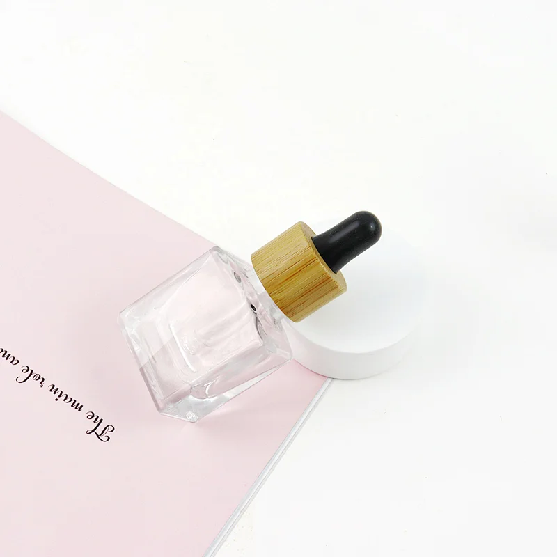 Popular Empty Clear Flat Square Rectangle 15mL 12mL Cosmetic Skincare Packaging Glass Dropper Oil Serum Bottle With Bamboo Cap