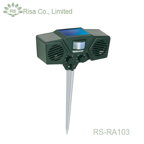 Solar Powered Motion Activated Ultrasonic with Flashing Strobe Outdoor  Animal and Pest Repeller