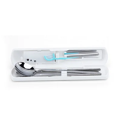 Portable intelligent sterilization chopstick box