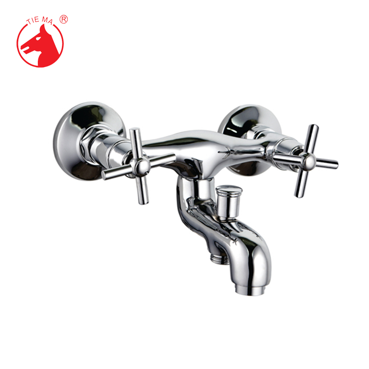 bath tub spout