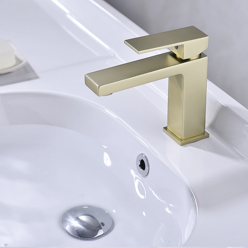 hot cold water tap