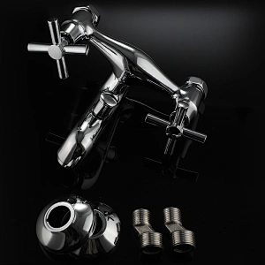 chrome bathtub faucet