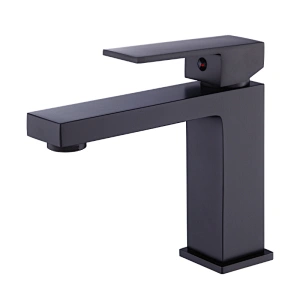 hot and cold faucet