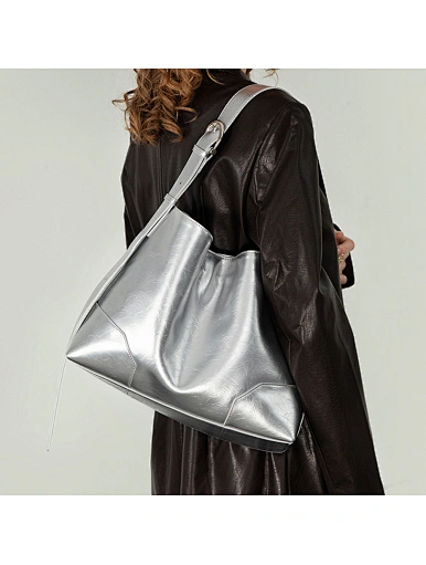 large capacity tote bag